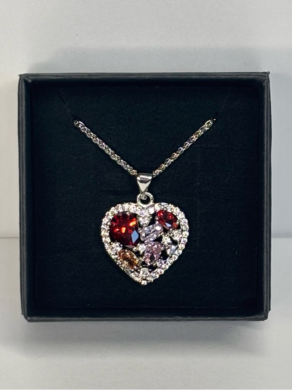 18k white gold-plated heart pendant necklace